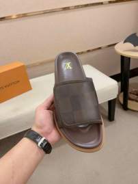 Picture of Louis Vuitton Slippers _SKULVsz38-44mnf05371290